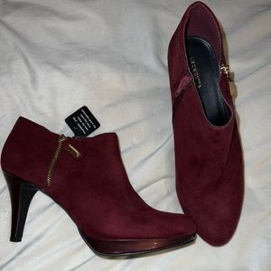 Liz Claiborne booties